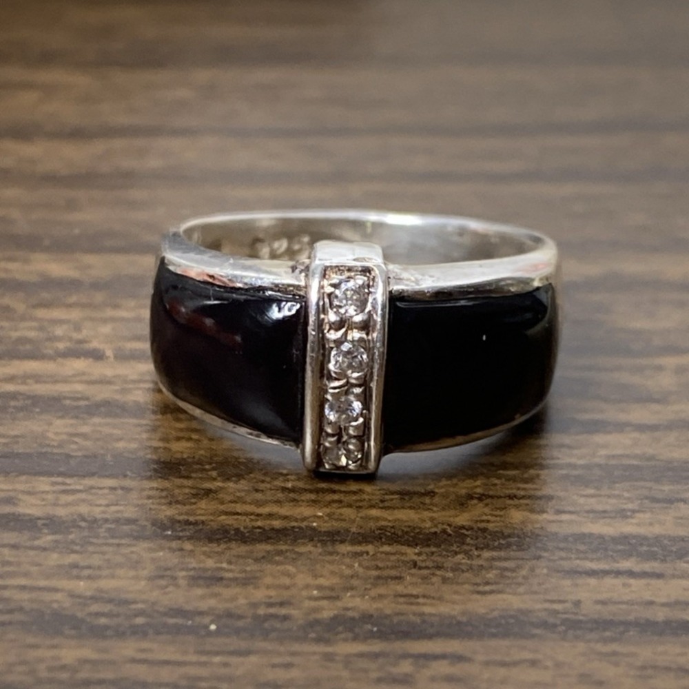 ROX 925 Sterling Silver, Black Onyx & CZ Ring / Size 5.5